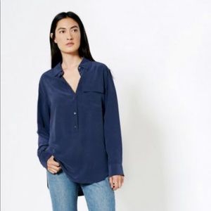 Equipment ‘Garrett’ Silk Blouse. Blue. Small.